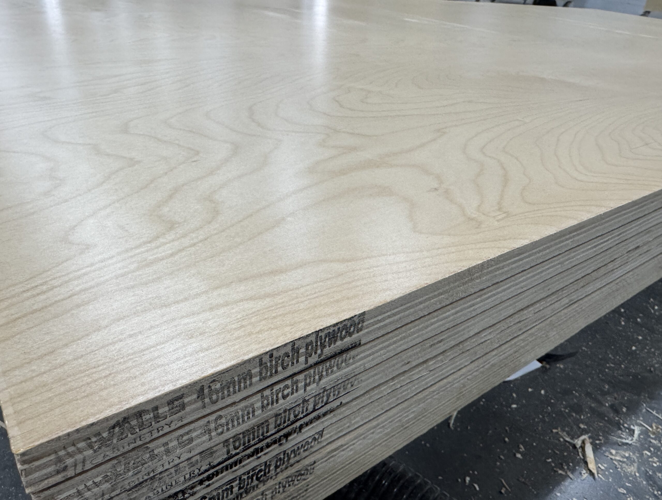 5/8" UV1 - 4'x9' Cabinet grade birch plywood - UV coated one side